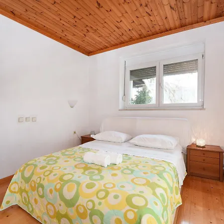Appartement Spacious In With Private Terrace Zadar