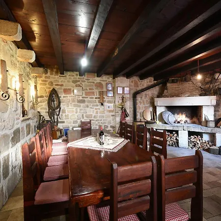 Spacious In With Private Terrace Appartement